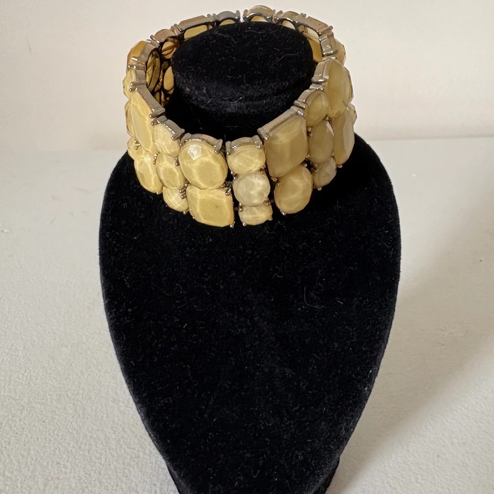 Yellow Faceted Stretch Bracelet Statement Piece 7-7 1/2 Wrist Double Strung Bold